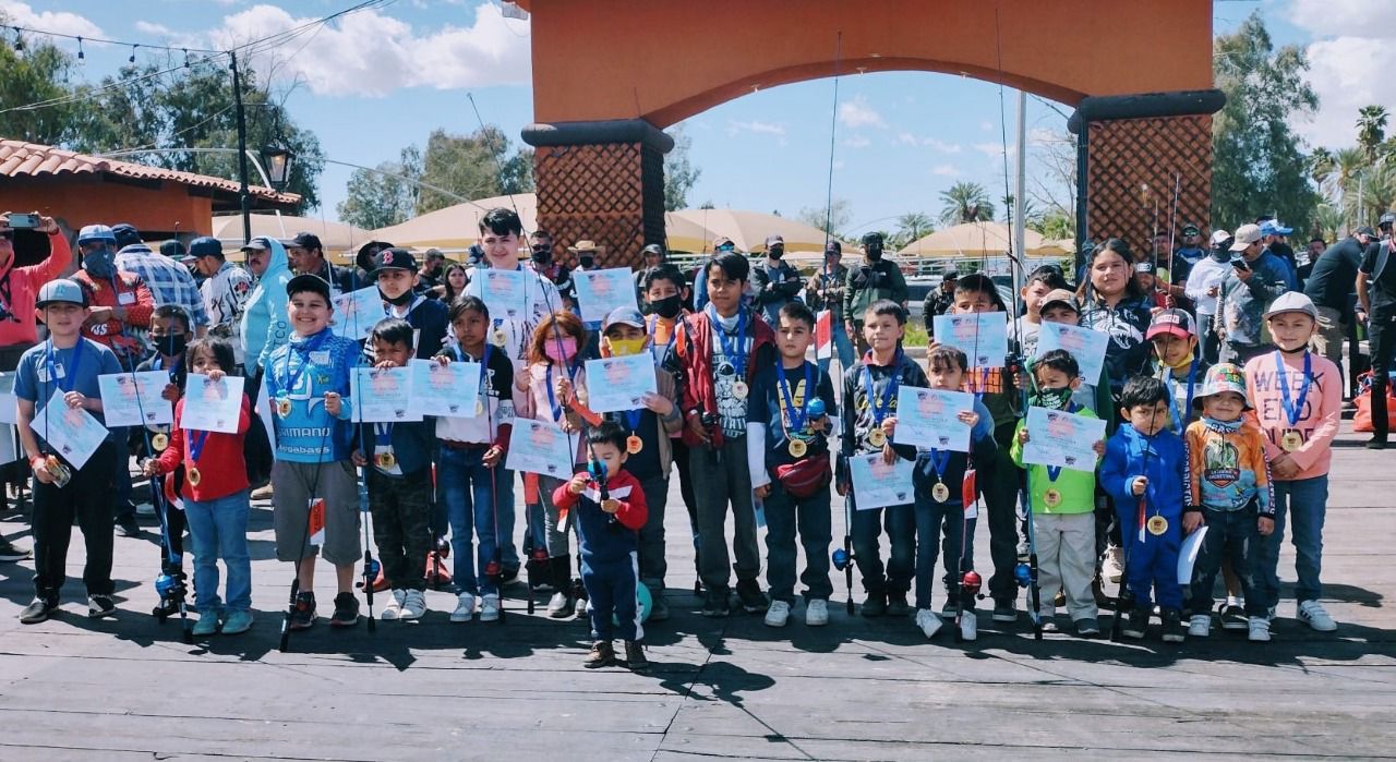 REÚNE A FAMILIAS EL TORNEO DE PESCA DEL BOSQUE DE LA CIUDAD