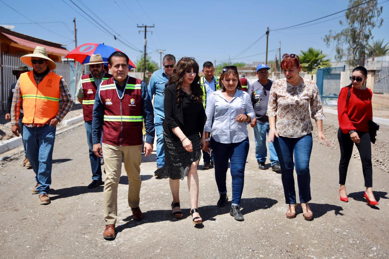 BENEFICIA GOBIERNO DE MEXICALI A FAMILIAS DE LA COLONIA SANTA ROSA CON OBRA DE PAVIMENTACIÓN