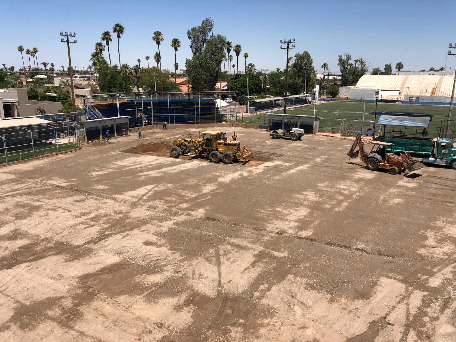 LA REMODELACIÓN DEL CAMPO DE BEISBOL "ANGEL MACIAS" ESTÁ EN MAARCHA